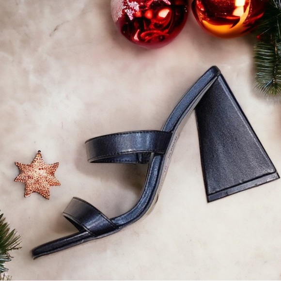 BAMBOO Shoes - Bamboo Shoes PREMIERE Solid Black Slip On Heeled Mule Sandal